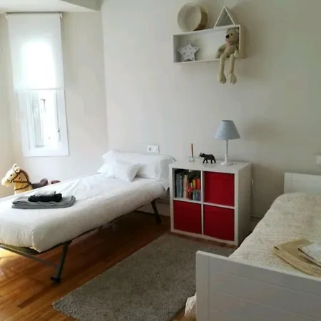 Rua Fernando Macias Apartamento 아파트 *