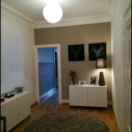 Rua Fernando Macias Apartamento