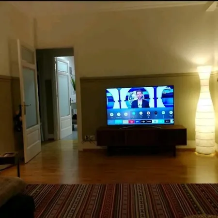Rua Fernando Macias Apartamento 아파트 *