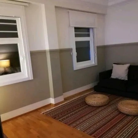 Rua Fernando Macias Apartamento