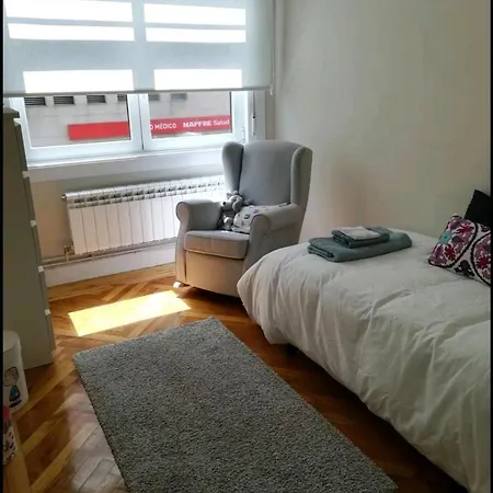 아파트 Rua Fernando Macias Apartamento *